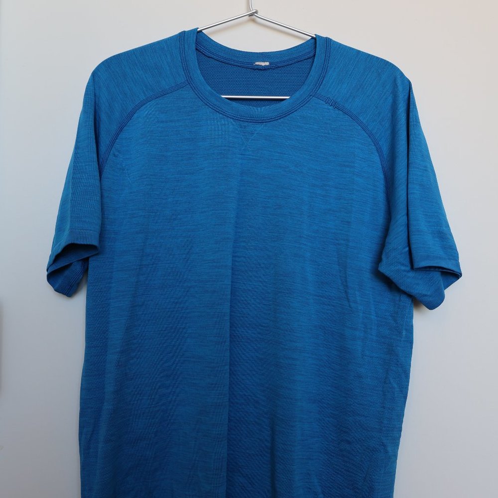 Lululemon Metal Vent Tech Shirt Blue M